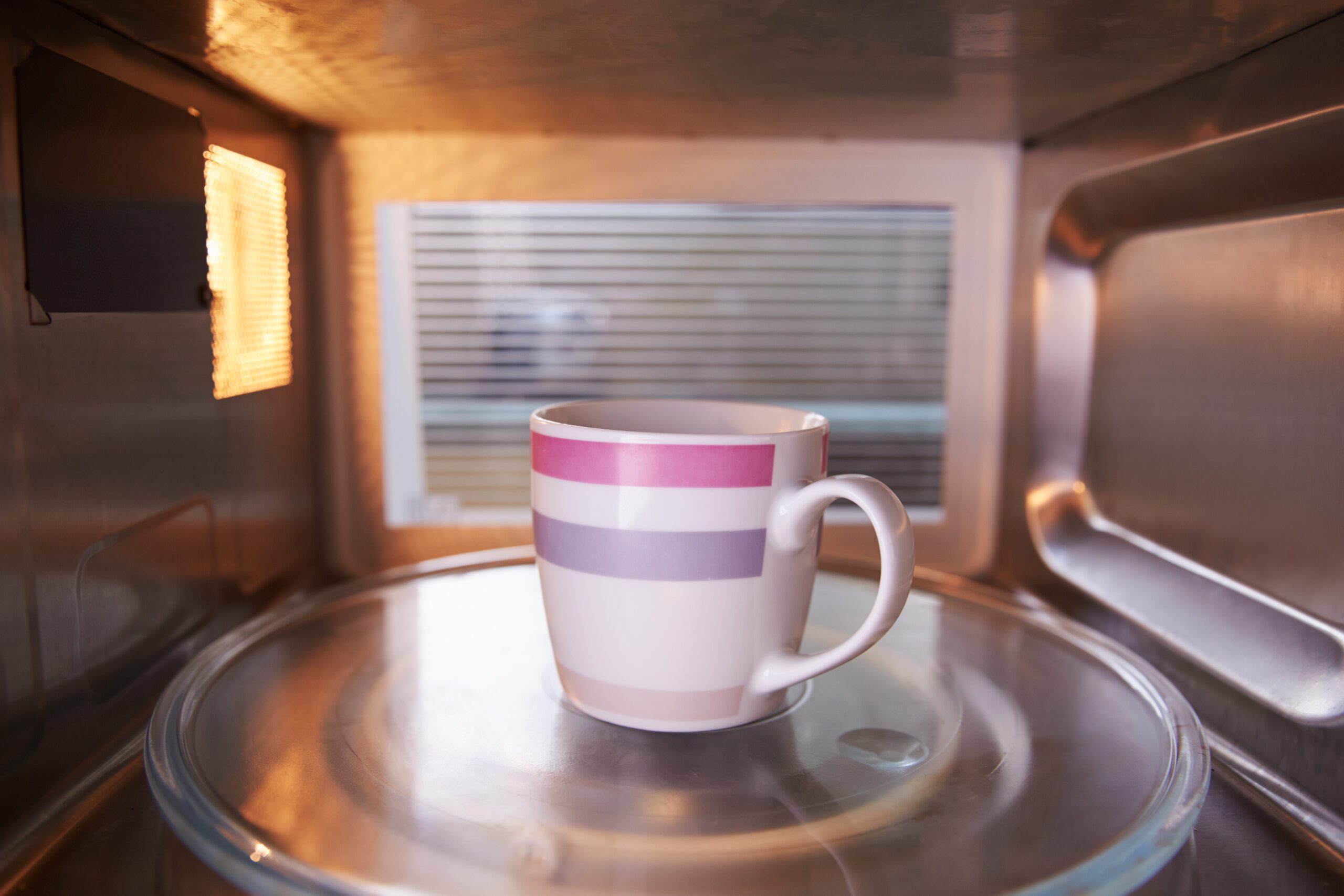 Ceramic Microwave-Safe Mugs: Are Ceramics OK in the Microwave
